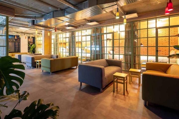 Apartahotel para 4 personas, con Terraza y Vistas en Praga