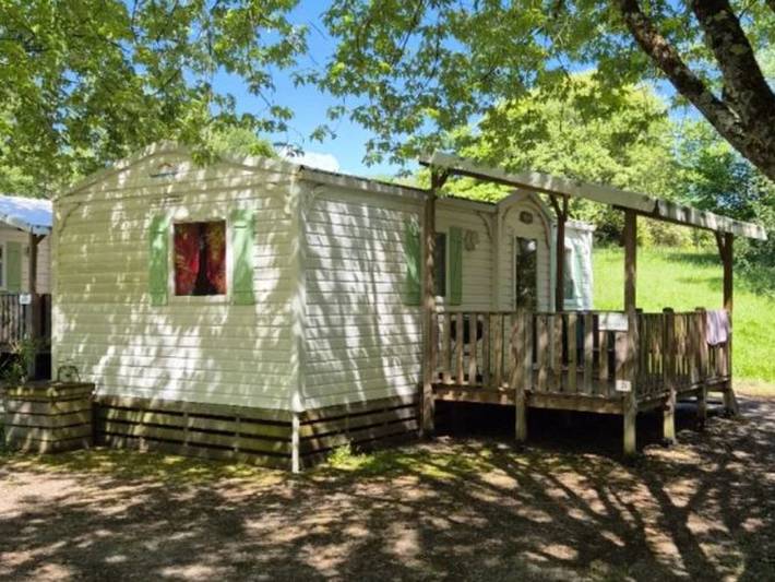 Camping voor 8 personen, met terras, met huisdier in Jura