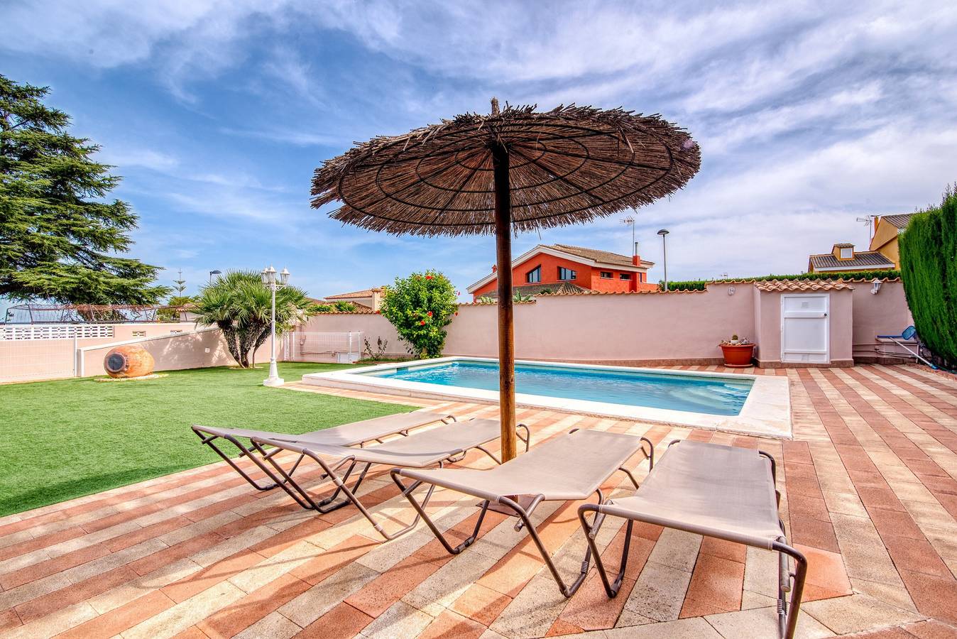 Chalet "Villa Bonavista" con piscina y Wi-Fi in Benifayó, Provincia de Valencia