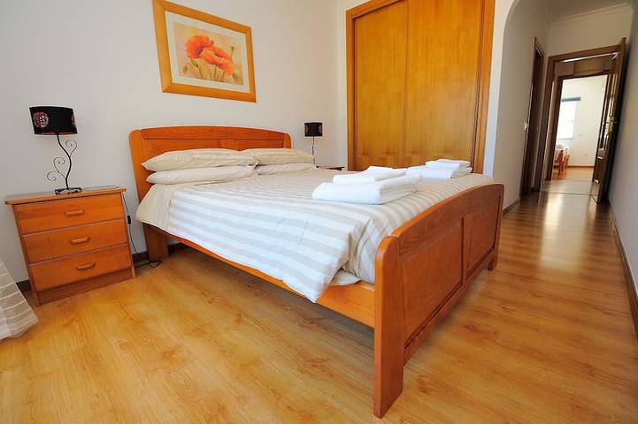 Apartamento entero, Ubicación tranquila, directamente frente a la piscina, jardines y Millenium Golf in Vilamoura, Quarteira