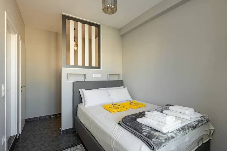 Entire apartment, Helios central luxury suite in Thessaloniki region