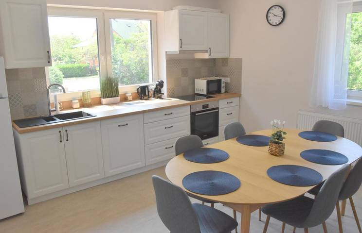Ferienwohnung für 8 Personen, mit Seeblick und Garten sowie Terrasse und Ausblick in Balatonalmadi