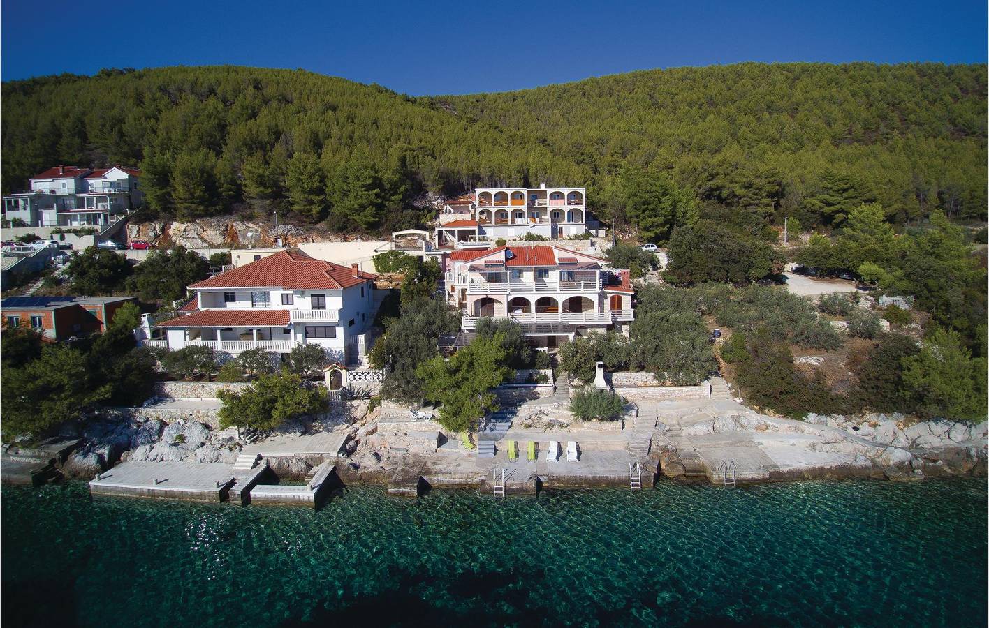 Ganze Ferienwohnung, Gemütliche 2-Zimmer-Wohnung mit Terrasse, 2,5 km vom Strand entfernt in Blato, Korcula