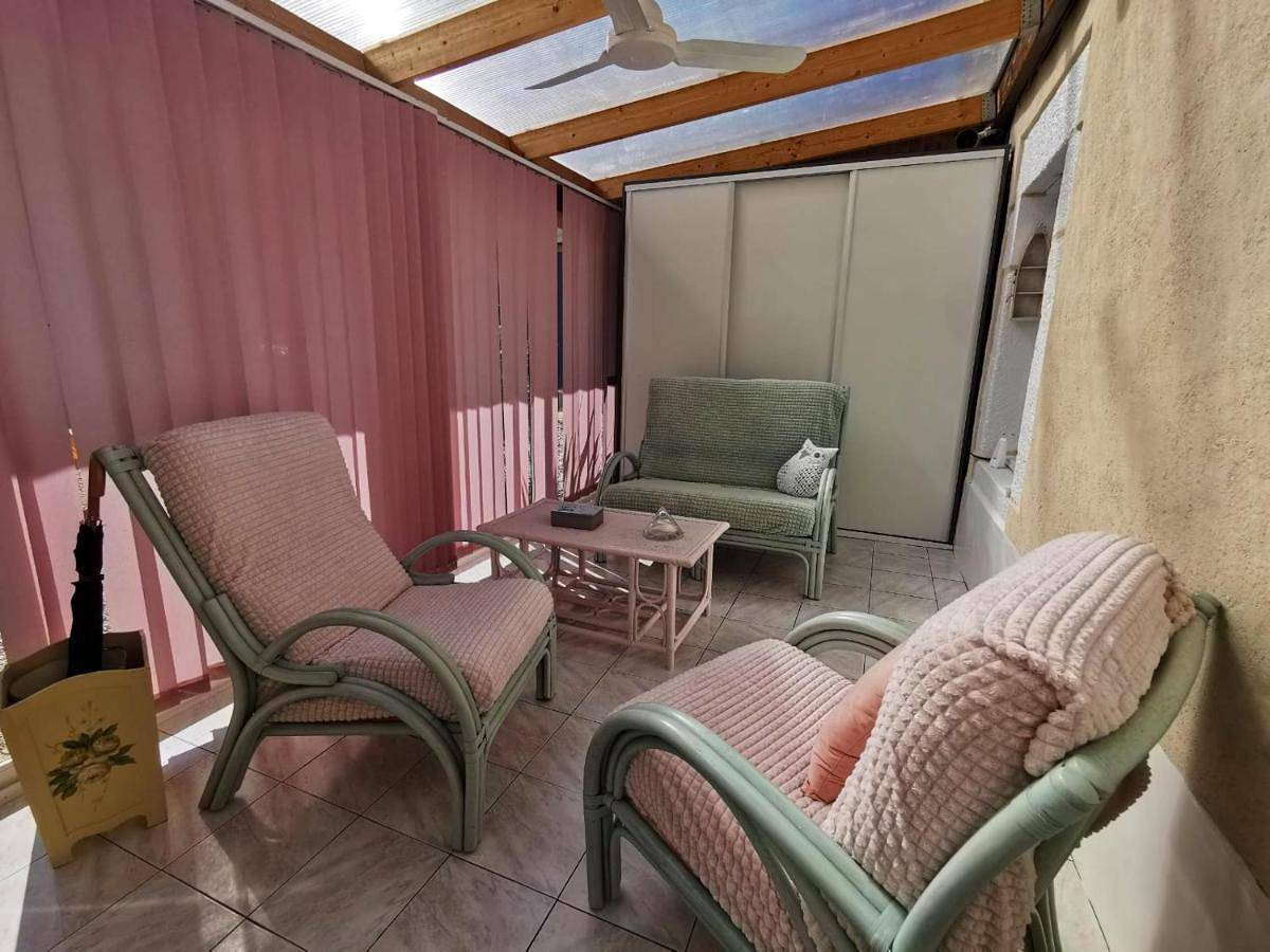 Maison charmante a Quettehou avec grand jardin et terrasse in Quettehou, Région de Cherbourg