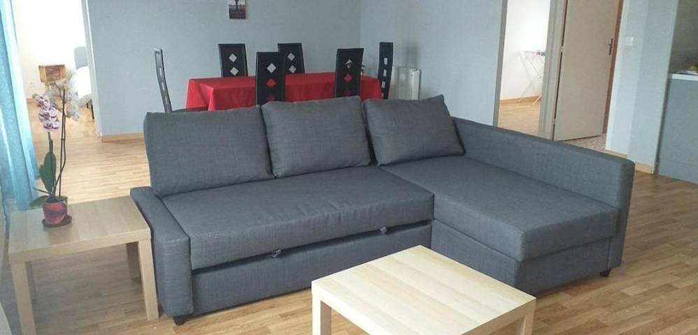 Gîte pour 6 personnes, avec jardin et terrasse à Baudres