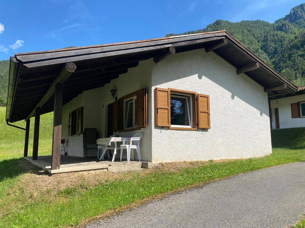 Villaggio Santa Lucia Nel Bosco e nei Pascoli della Valle di Ledro in Tiarno di Sotto, Ledro