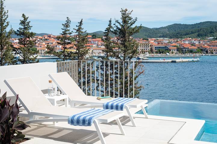 Villa pour 8 personnes, avec piscine et balcon/terrasse, animaux acceptés à Vela Luka - 2