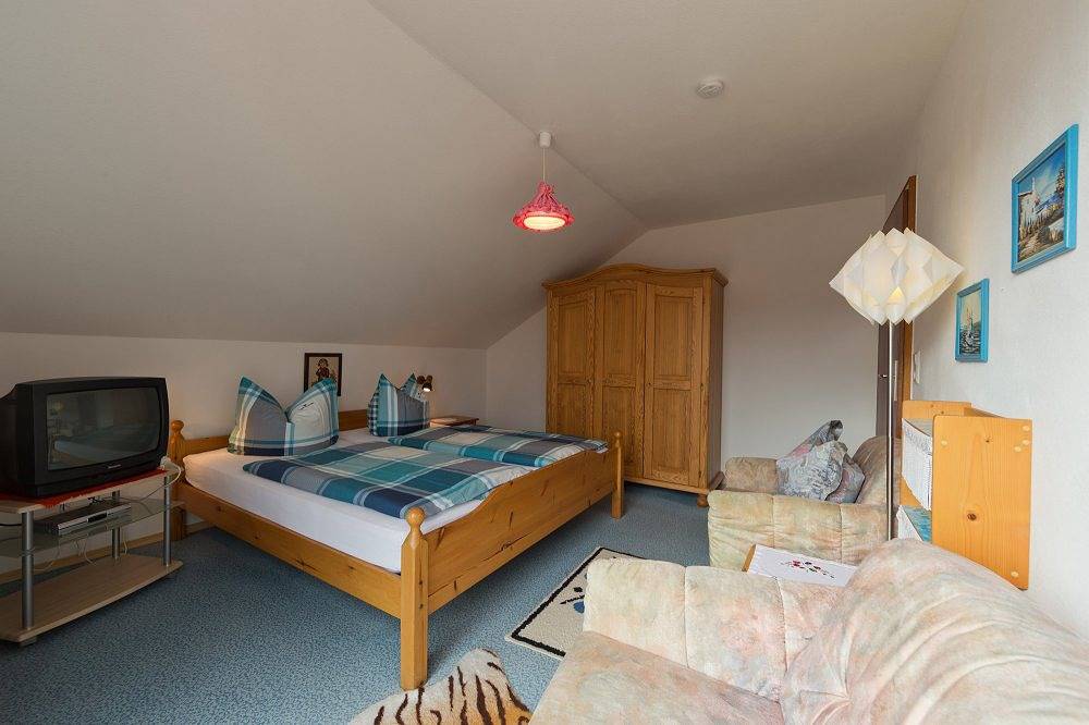 Ganze Ferienwohnung, Haus Munding - Ferienwohnung 1 in Langenargen, Region Bodensee-Oberschwaben