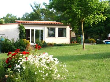 Gîte pour 2 personnes, avec jardin et sauna, animaux acceptés dans l' Aveyron