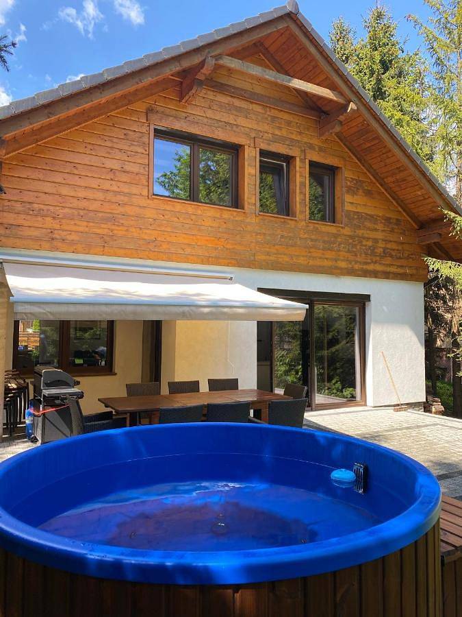 Willa dla 17 osób, z basen i ogród oraz sauna i widok, zwierzęta dozwolone w Szczyrk