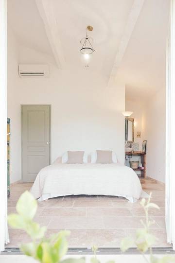 Chambre d’hôte pour 2 personnes, avec vue ainsi que terrasse et jardin à Paradou