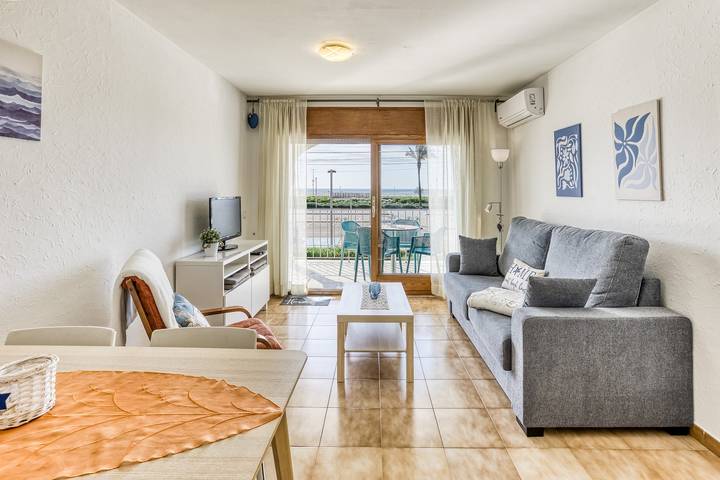 Ganze Wohnung, Apartment 'Salins 4' mit Meerblick, Wlan und Klimaanlage in Empuriabrava, Oberampurien