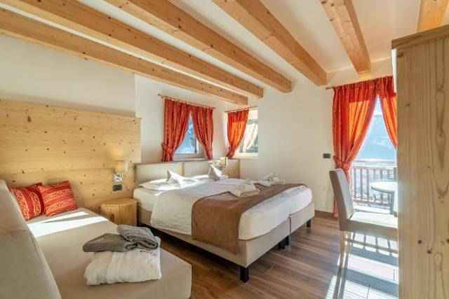 Casa vacanza per 2 persone, con Balcone e Idromassaggio nonché Terrazza e Giardino a Tesero