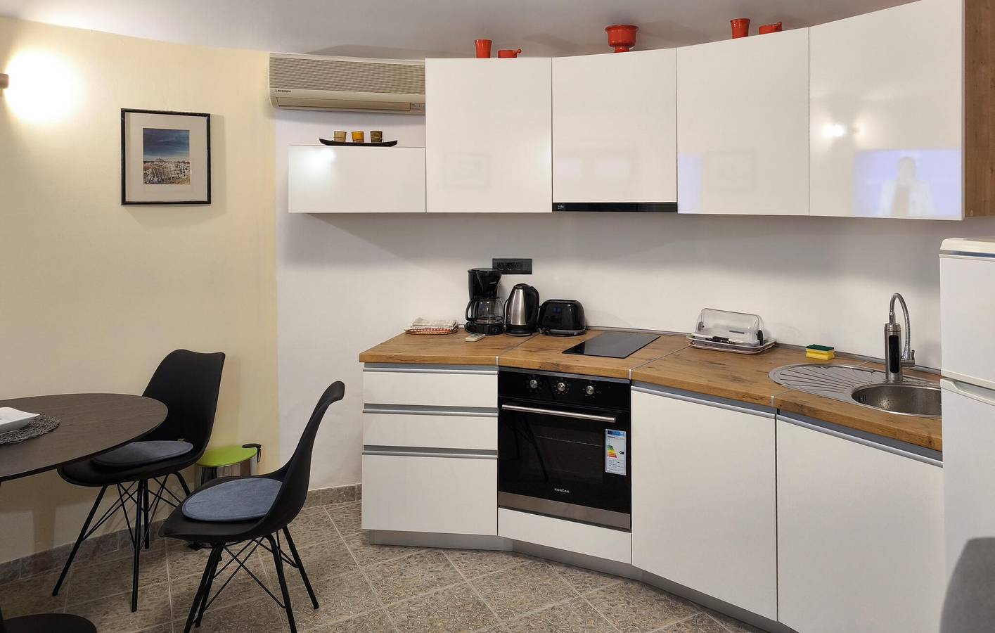 Gemütliche Ferienwohnung mit Terrasse und Parkplatz in der Nähe eines Bistros in Žminj in Žminj, Zentralistrien