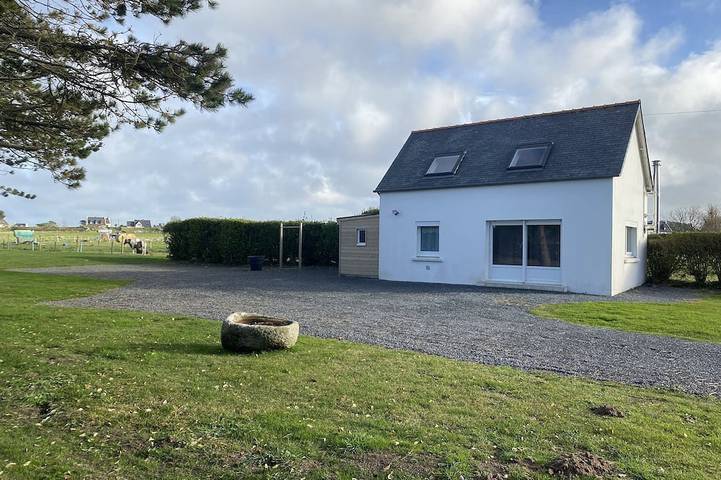 Maison de vacances pour 6 personnes, avec terrasse et jardin à Kerlouan