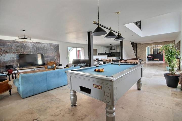 Location de vacances pour 15 personnes, avec jardin à Josnes