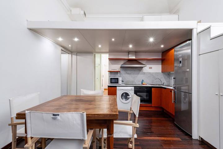 Ganze Wohnung, Ferienwohnung für 4 Personen mit Balkon/Terrasse in Mailand, Mailand Provinz