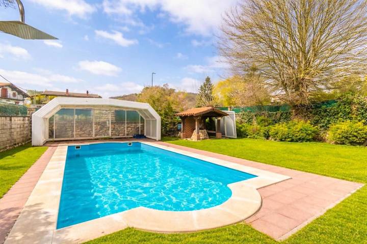 Casa rural para 14 personas, con Balcón y Terraza además de Jardín y Piscina en Ulzamaldea - 4