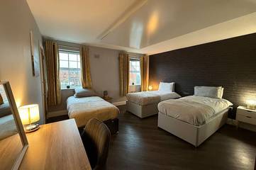 Apartment for 5 People in Swindon, North Wessex Downs, Photo 2