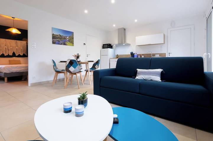 Apartamento de vacaciones para 4 personas, con jardín y jacuzzi - 1