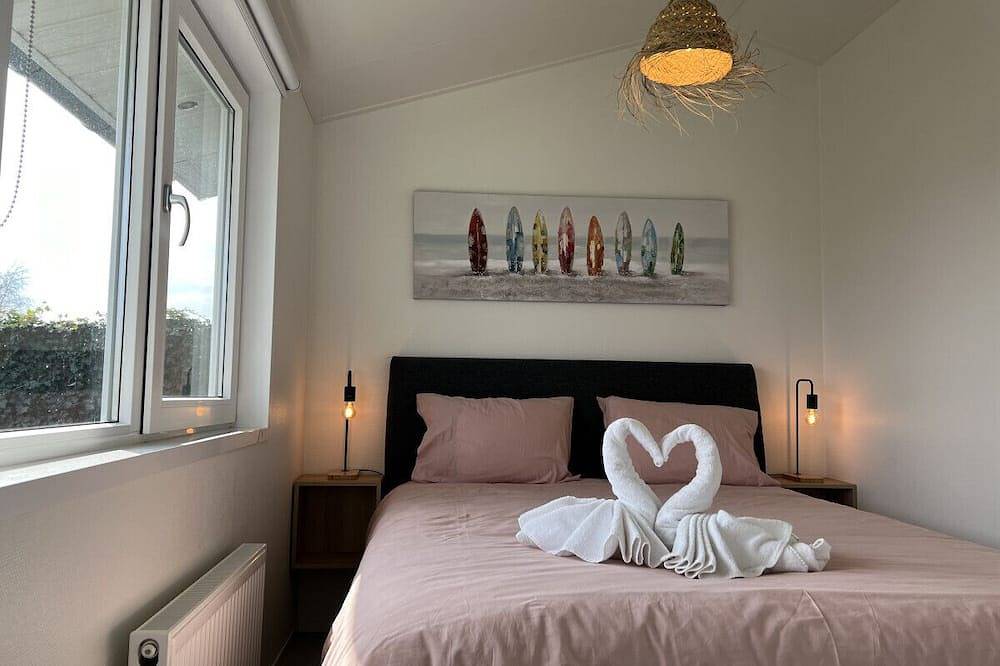 New - Surf Shack - on a lake near Amsterdam! in Vinkeveen, Groene Hart