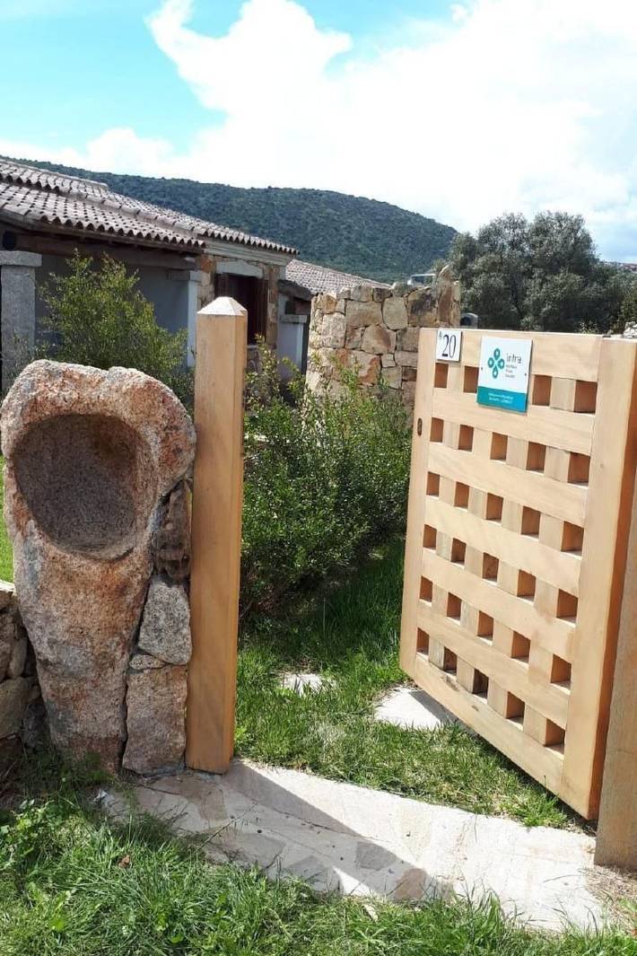 Appartamento intero, Haus 1 Kilometer vom Strand von Porto Ainu entfe in Baia Sant'Anna, Budoni