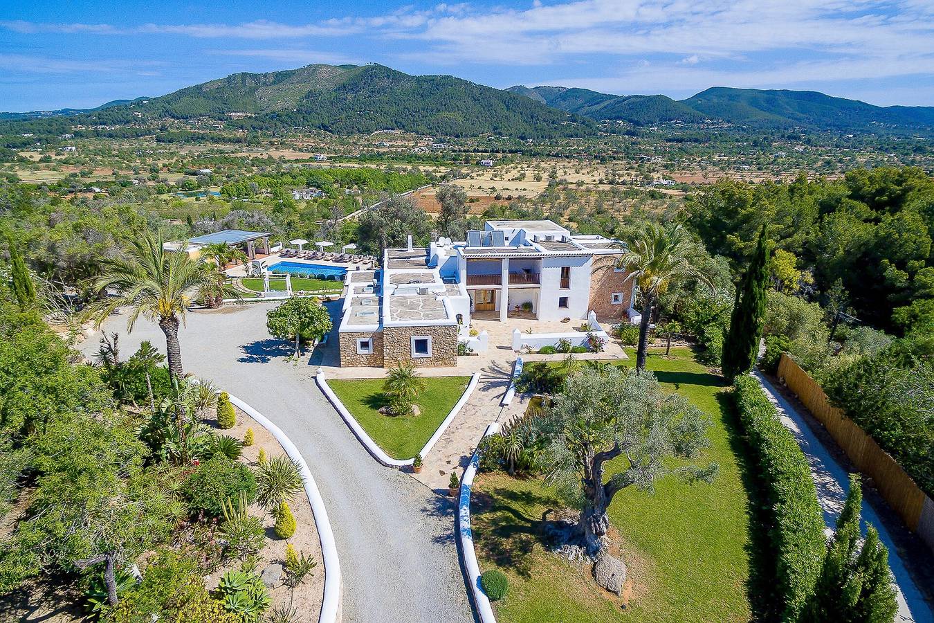 Villa 'Xumeu Den March' with Mountain View, Wi-Fi and Air Conditioning in Santa Eulària des Riu, East Ibiza