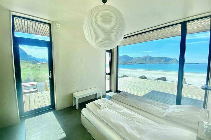 Exclusive Beach House Ramberg – Your Private Oasis in Flakstad