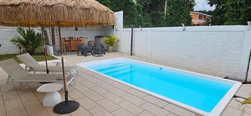 Maison d’hôte pour 4 personnes, avec jacuzzi ainsi que jardin et piscine à Le Lamentin