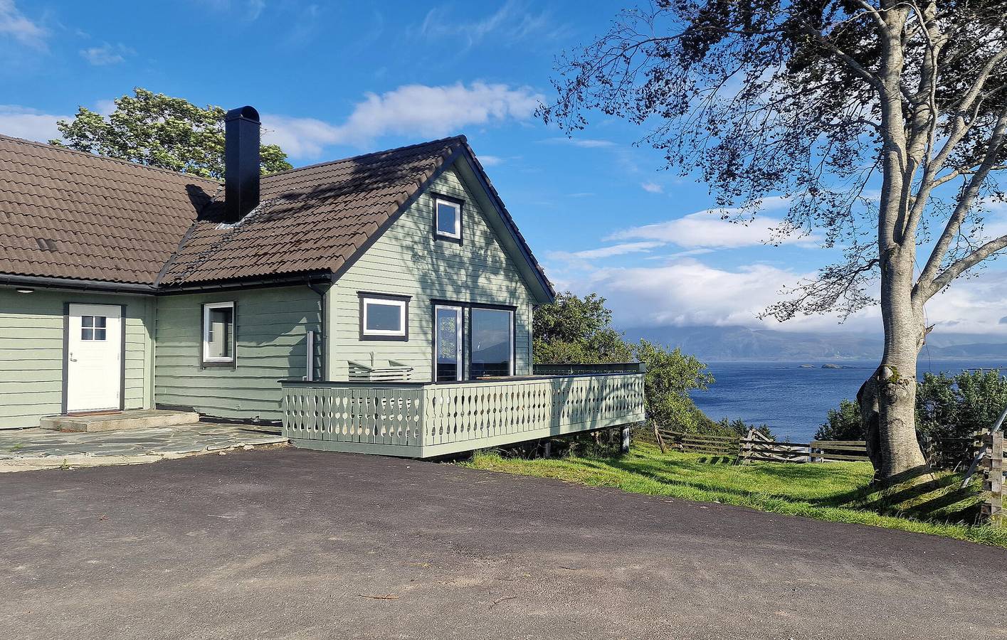 Ferienhaus für 9 Personen mit Ausblick in Tansøy, Flora