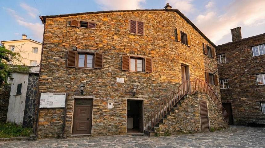Location de vacances pour 9 personnes, avec vue et piscine, animaux acceptés dans Piódão - 3