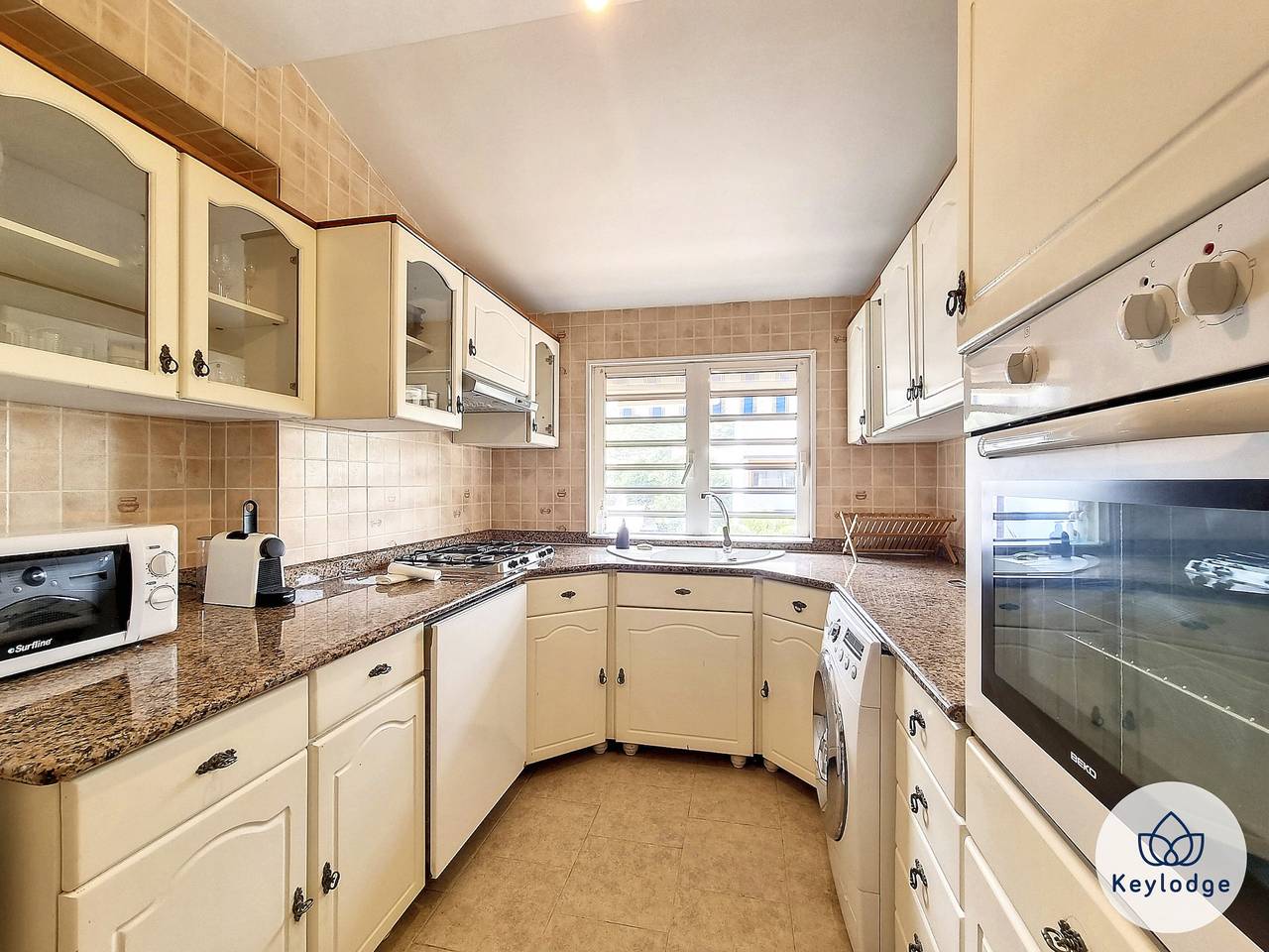 Apartamento entero, T3 duplex pieds dans l’eau – Mosala 5 – Saint-Leu in Saint-Leu, Reunión