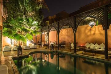 Maison d’hôte pour 2 personnes, avec piscine ainsi que sauna et jardin à Marrakech