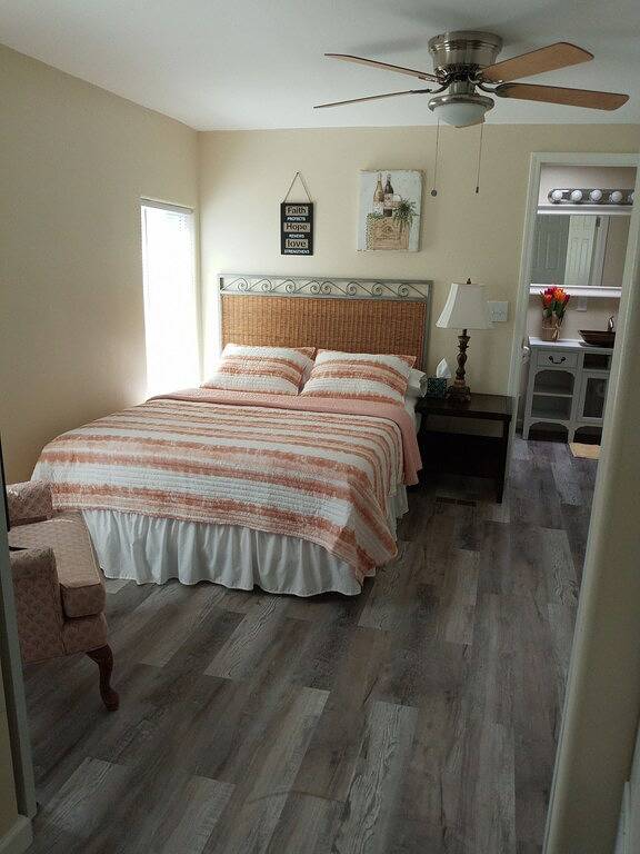Charm remodeled 2b 2b with 2/p space only 7 minutes from down town in Pima County