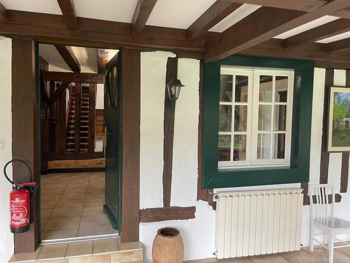 Gîte pour 8 personnes, avec jardin à Lesperon - 2