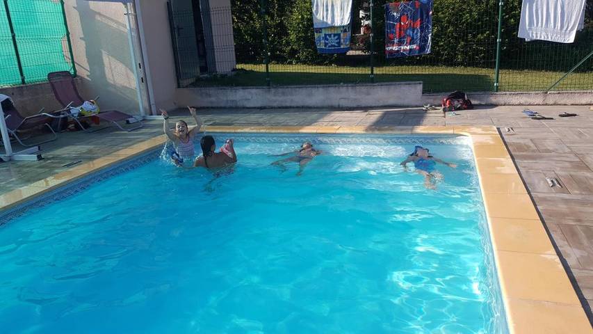 Chambre d’hôte pour 6 personnes, avec piscine ainsi que jardin et vue dans l' Ariège - 2