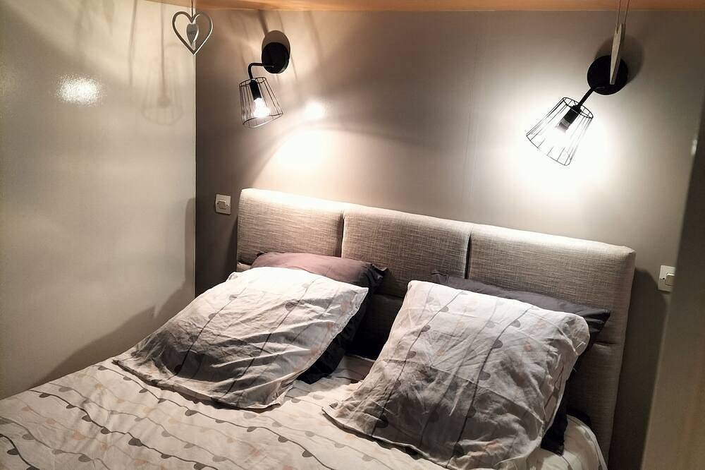 Mobil-home 4 personnes tout équipé in Hourtin, Région de Lesparre-Médoc