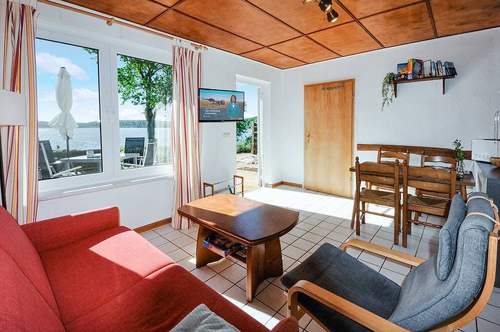 Ferienhaus für 5 Personen, mit Terrasse und Garten sowie Seeblick in Mecklenburgische Seenplatte - 3