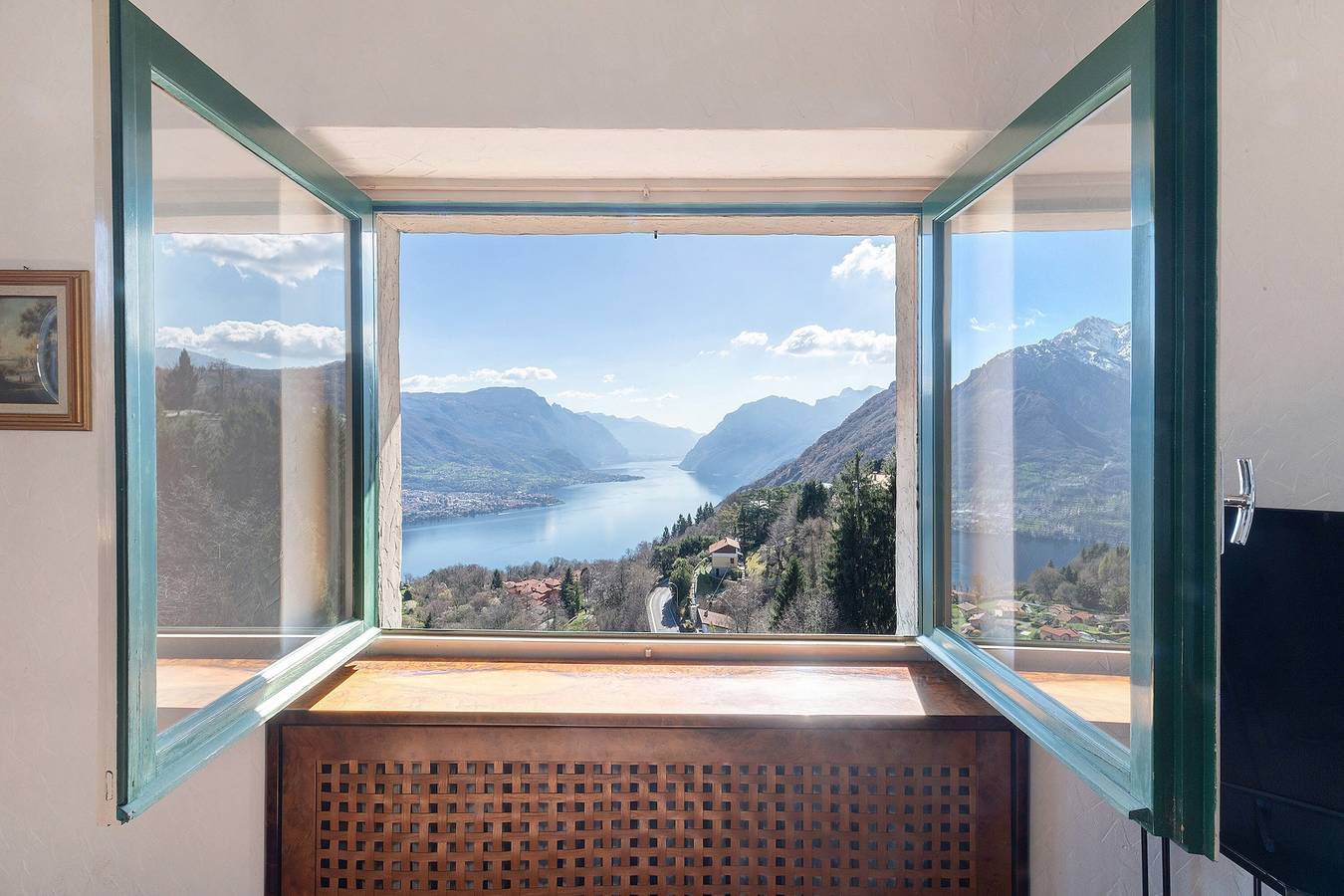 Ganze Wohnung, Ferienwohnung 'Finestra Sul Lago Bellagio' mit Seeblick, privater Terrasse & Wlan in Civenna, Gemeinde Bellagio