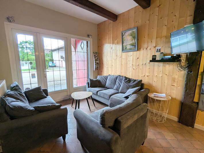 Gîte pour 6 personnes, avec jardin et terrasse, animaux acceptés