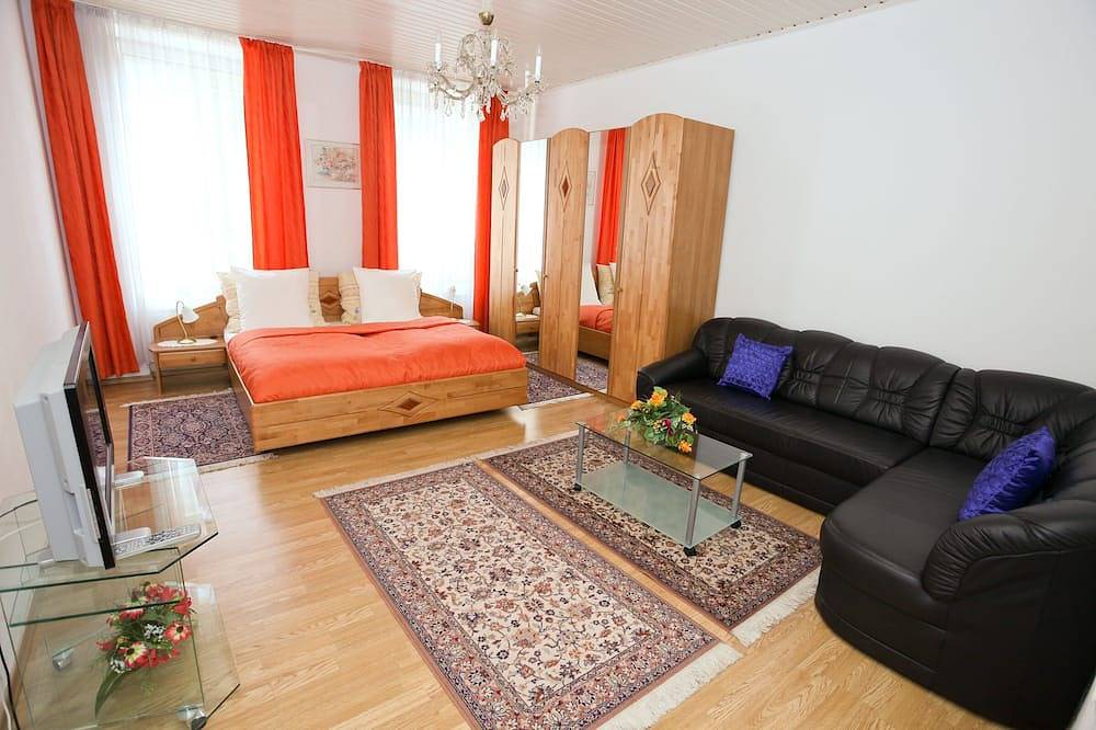 Ganze Wohnung, Komfortables Apartment mit zwei Schlafzimmern bei Belvedere in Wien, Wienerwald