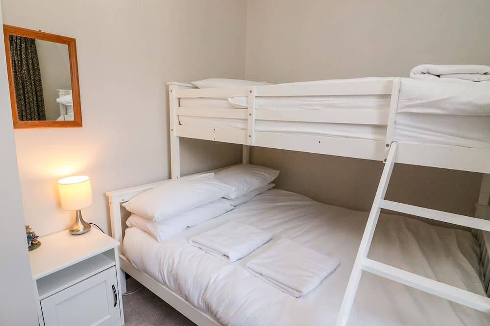 Piggy Bank Cottage, pet friendly in Sedbergh in Sedbergh, Yorkshire Dales National Park