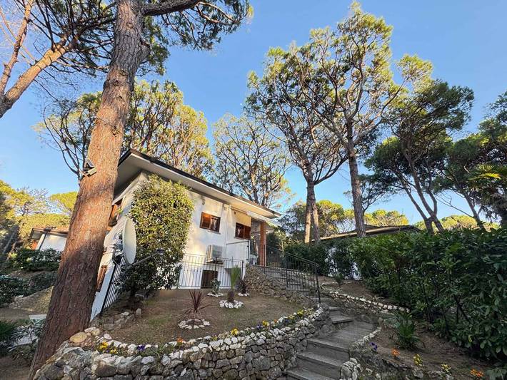 Ferienwohnung für 5 Personen, mit Garten in Eraclea Mare