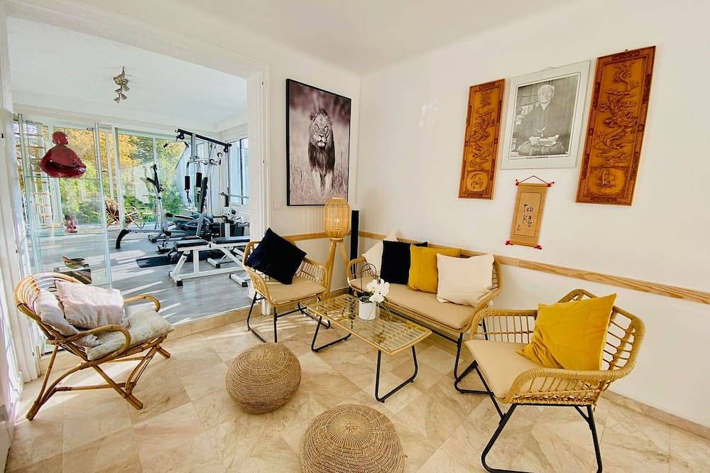 Amplio Gîte con Jardín Privado, Tv Home-Cinema y Sala Fitness - Cerca de Nantes y Pornic in Saint-Philbert-de-Grand-Lieu, Nantes region