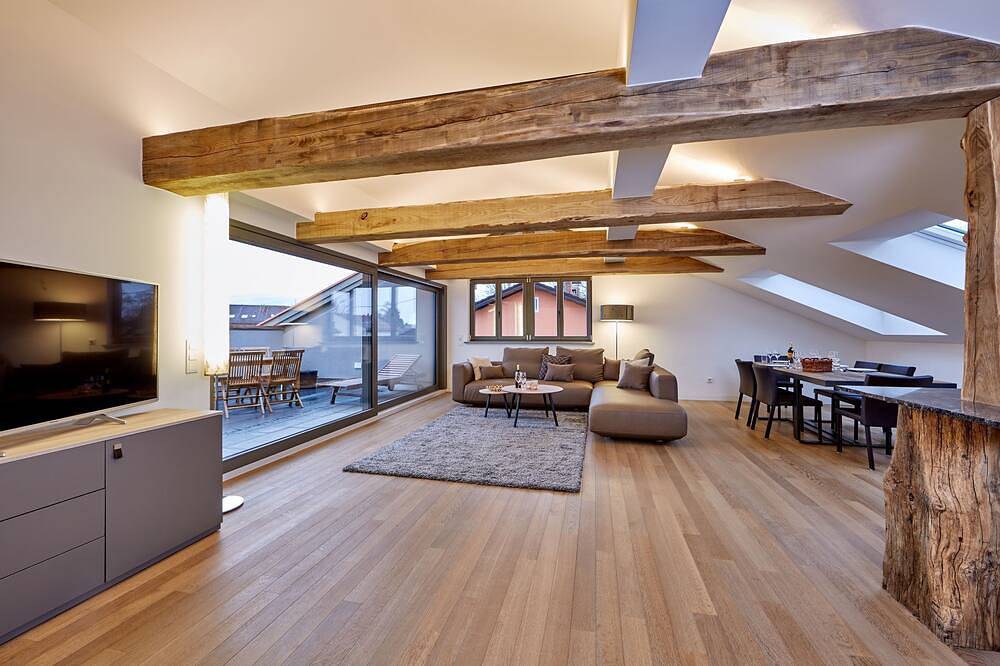 Ganze Wohnung, Modern mit dem Flair d. Tradition - Penthouse- 86qm - 2 Pers. - gr. Dachterrasse in Murnau am Staffelsee, Das Blaue Land