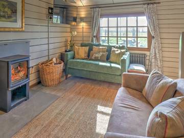 Holiday Rental for 6 People in Fordingbridge, New Forest, Photo 2