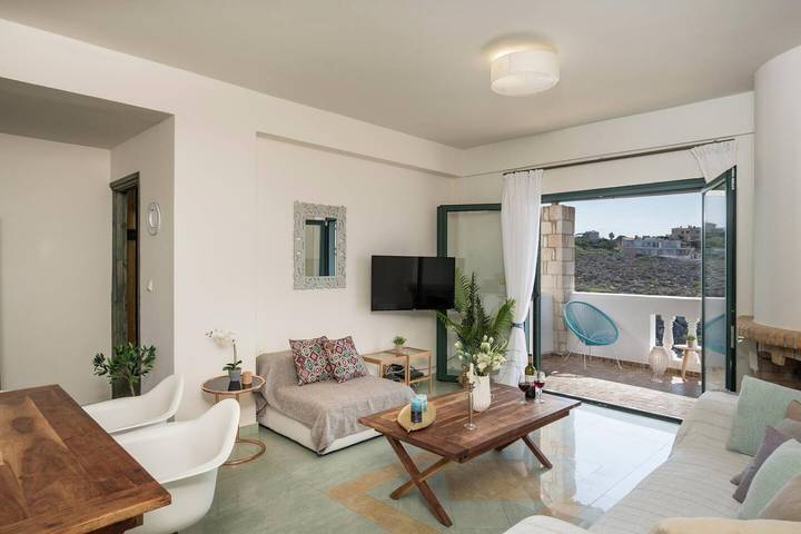 Luxury villa near Beach, with Private Pool & Views in Akrotiri (Chania), Chania en omgeving