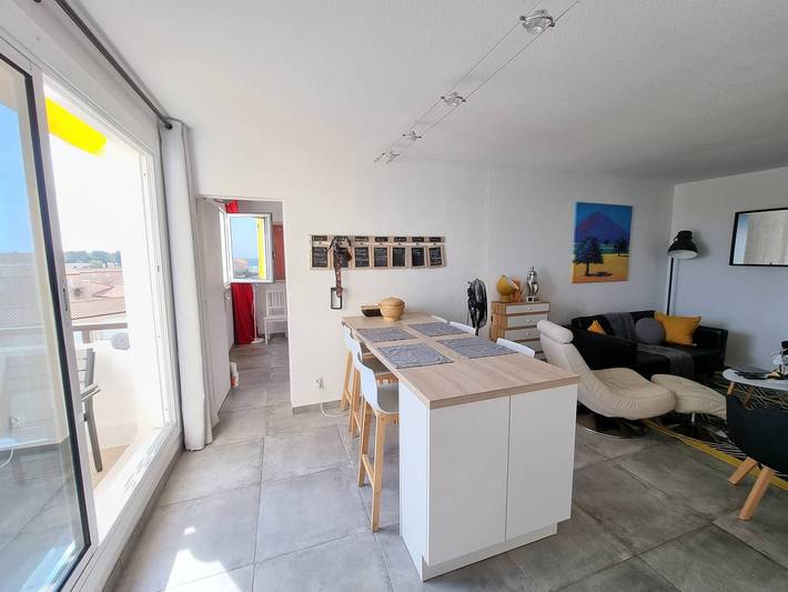 Gîte pour 5 personnes, avec terrasse dans Plage Lydia - 2