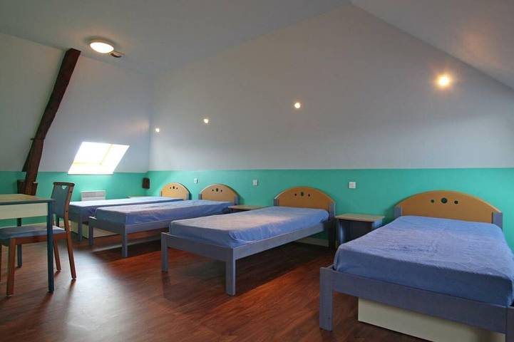 Gîte pour 14 personnes, avec jardin à Isigny-le-Buat - 3