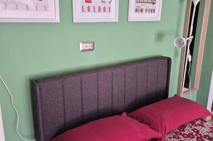 Ganze Wohnung, Cozy accommodations just 10 minutes from Fco Fiumicino Airport in Fiumicino, Rom Provinz